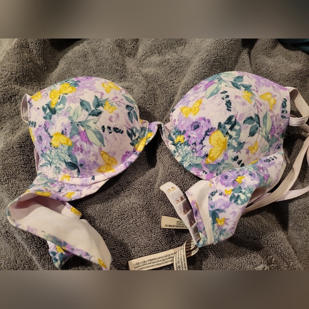 34B Victoria's Secret Push Up Bra